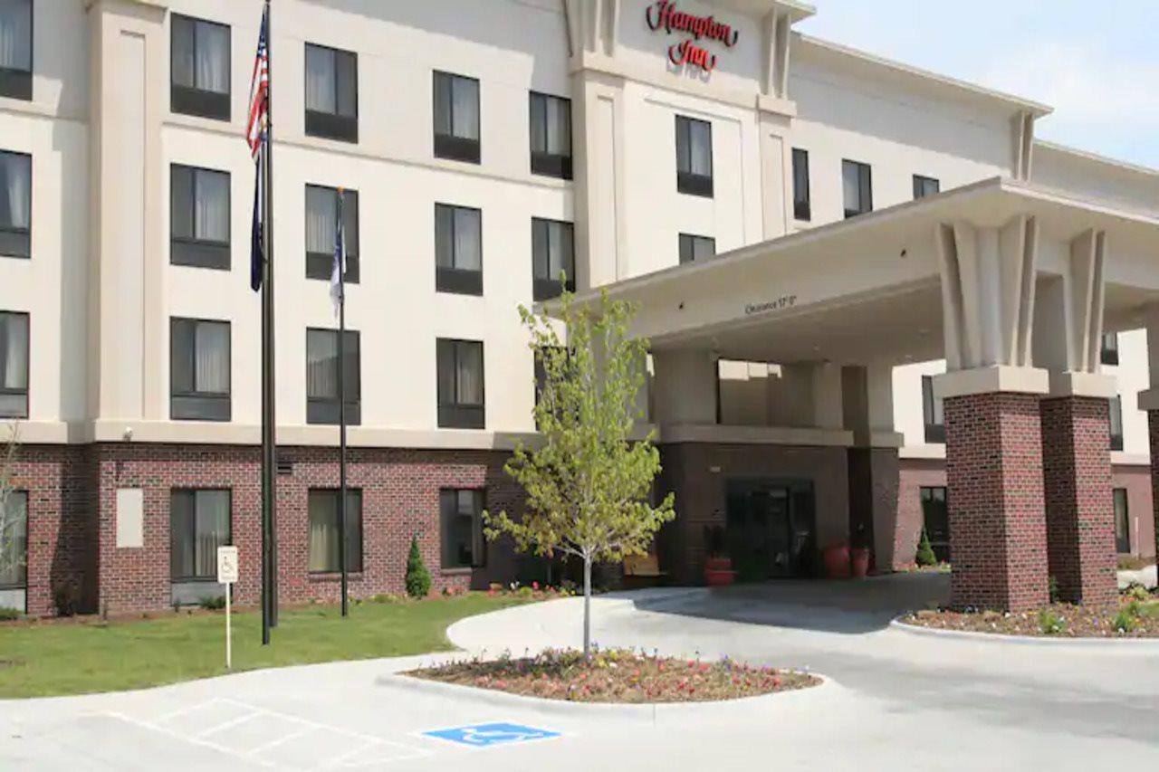 Newly Renovated Hampton Inn Omaha West Lakeside Екстер'єр фото