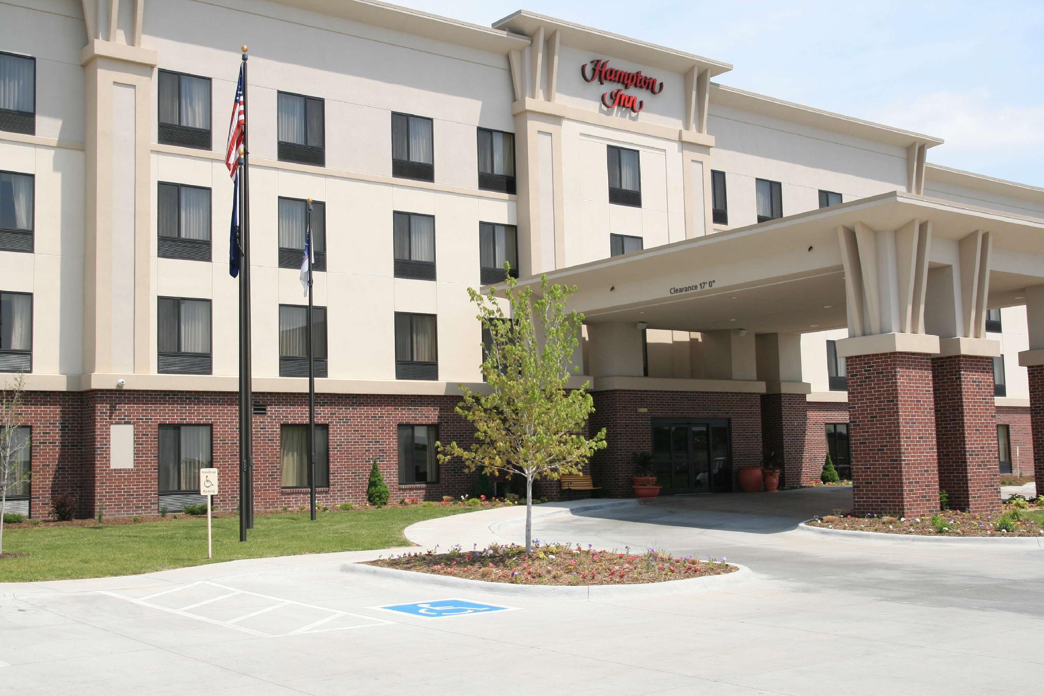 Newly Renovated Hampton Inn Omaha West Lakeside Екстер'єр фото