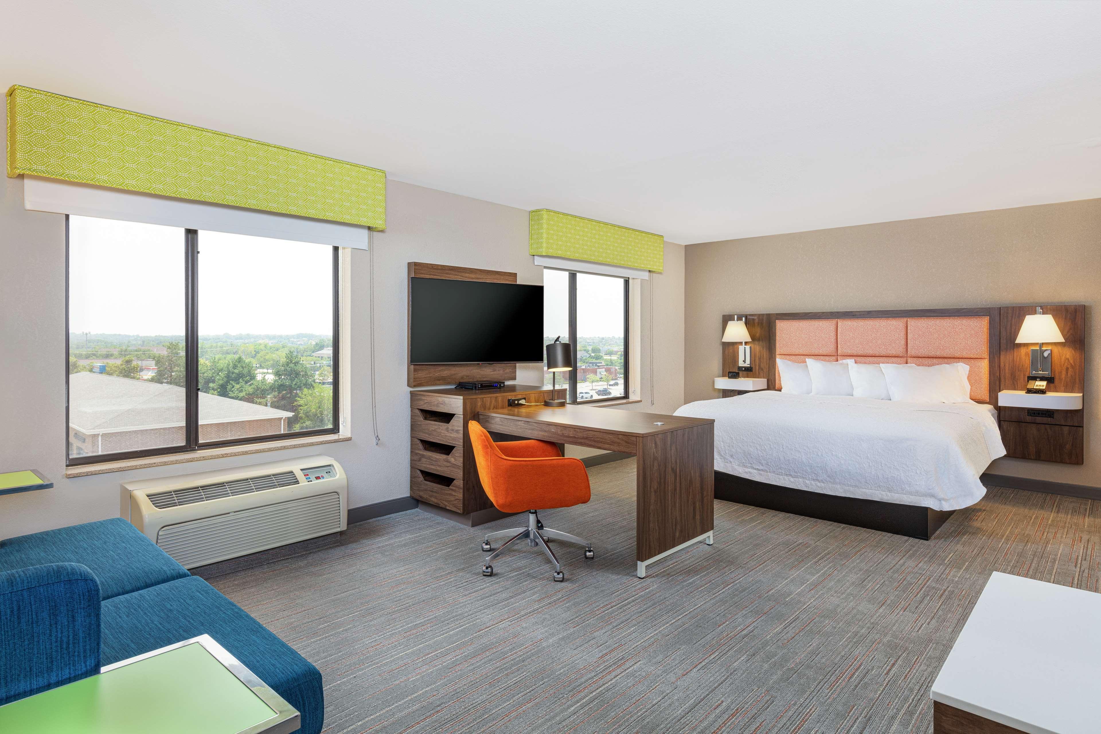 Newly Renovated Hampton Inn Omaha West Lakeside Екстер'єр фото