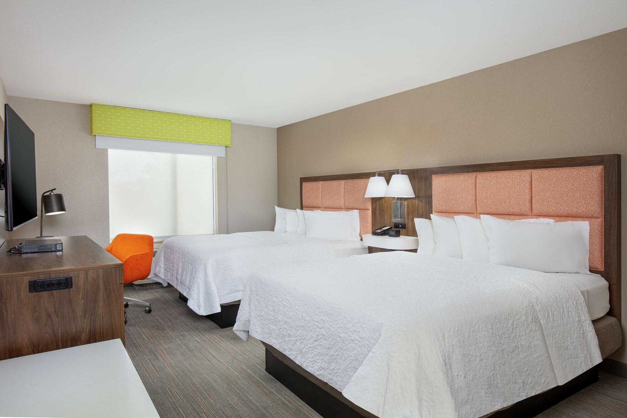 Newly Renovated Hampton Inn Omaha West Lakeside Екстер'єр фото