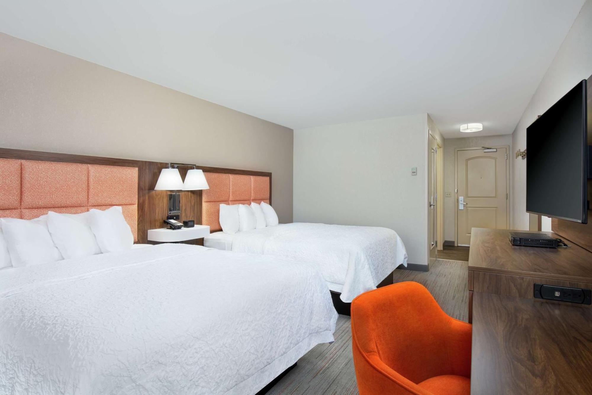 Newly Renovated Hampton Inn Omaha West Lakeside Екстер'єр фото